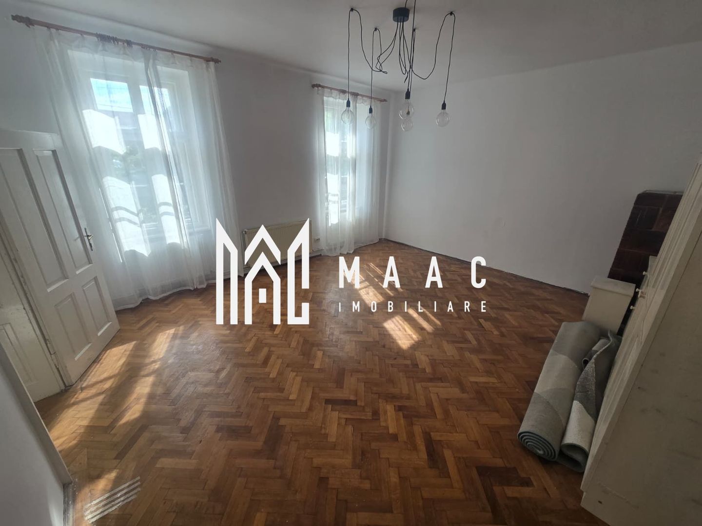 Apartament la casa cu 3 camere si curte Strada Bucegi - Poză 9