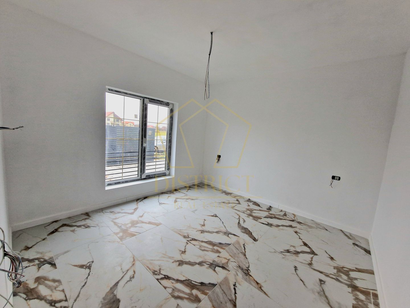 Duplex spatios cu 5 camere | Mosnita Noua - Poză 12