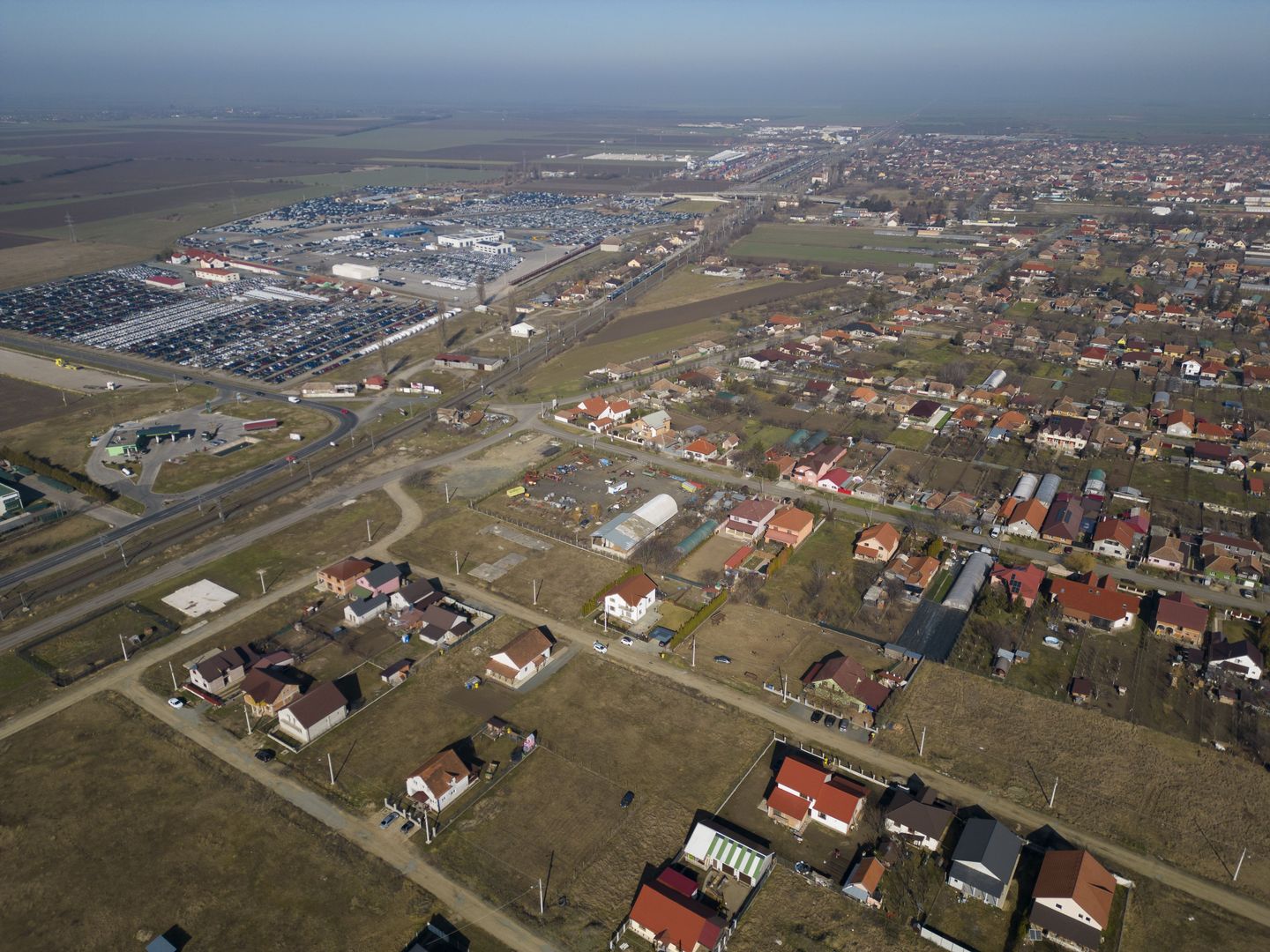 Loc de casa 500 mp în Curtici - Poză 12