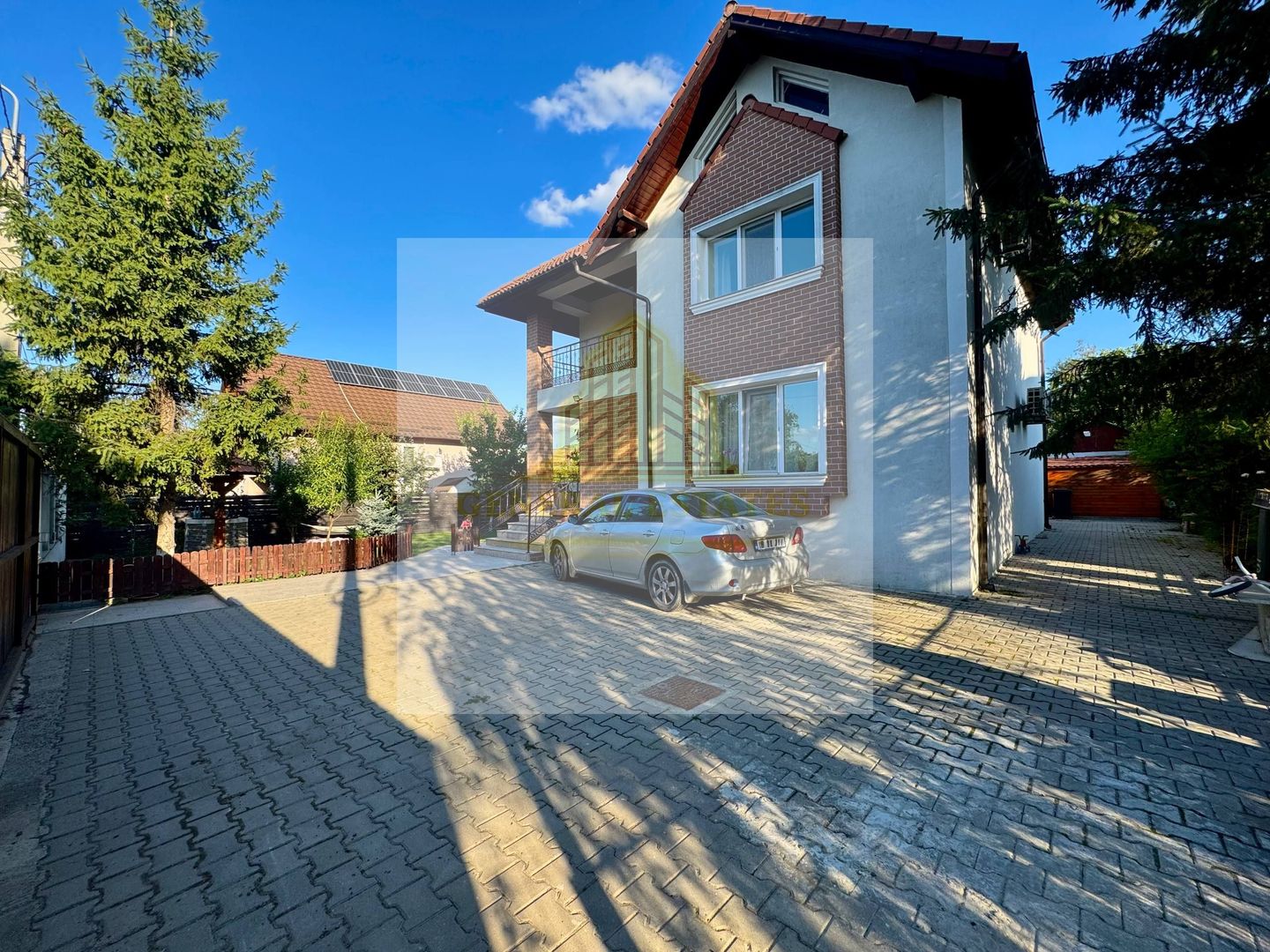 Vânzare Casă  D+P+E - 230 m.p. - Bucium - Poză 5