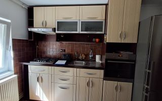 Apartament 4 camere |  Etajul 1 | Zona Micro 16 - Poză 4
