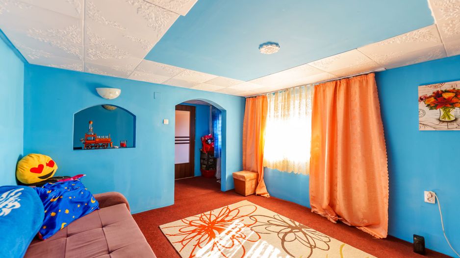 Casă în satul Călugăreni comuna Felnac - Poză 4