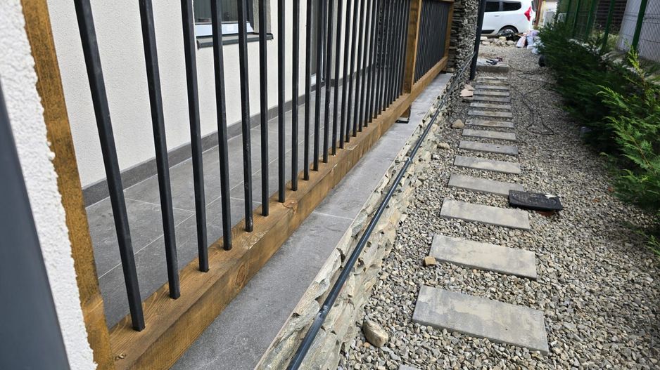 Apartament  cu 2 camere 49,35 mp + 21,35 mp terasele + loc de parcare - Busteni - Poză 6