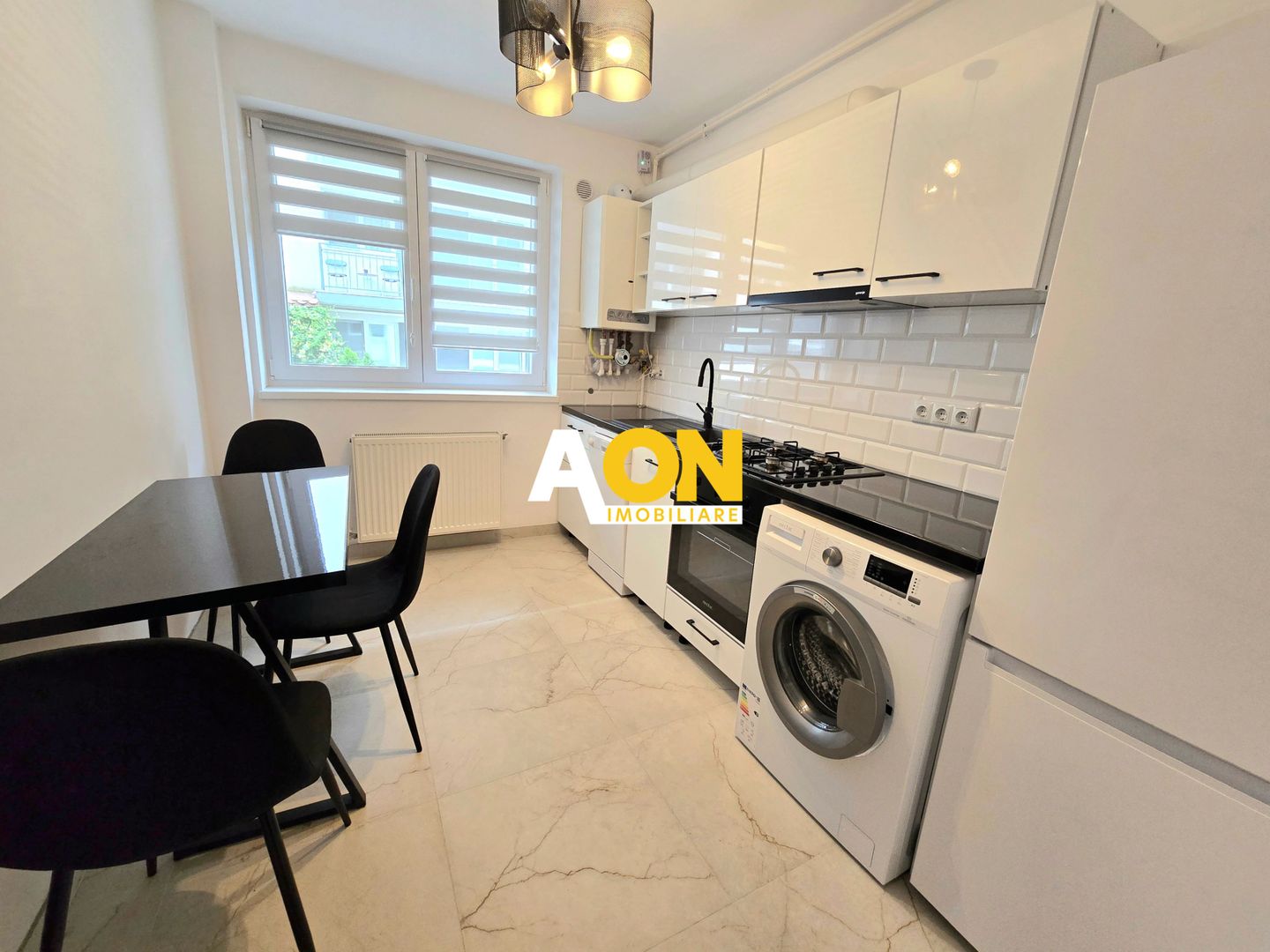 Apartament cu 2 Camere, Decomandat, Complet Mobilat, Zona Cetate - Poză 4