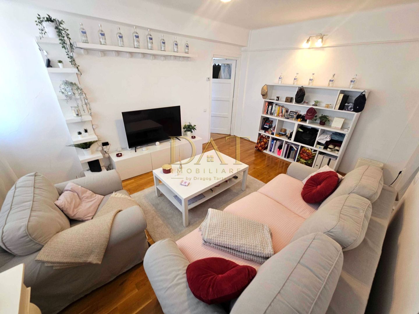 Apartament central | 2 camere | 47 mp | Piata Mihai Viteazul - Poză 1