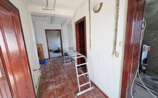 Spatiu birouri la casa, in curs de amenajare, 100 mp, Cetate - Poză 5