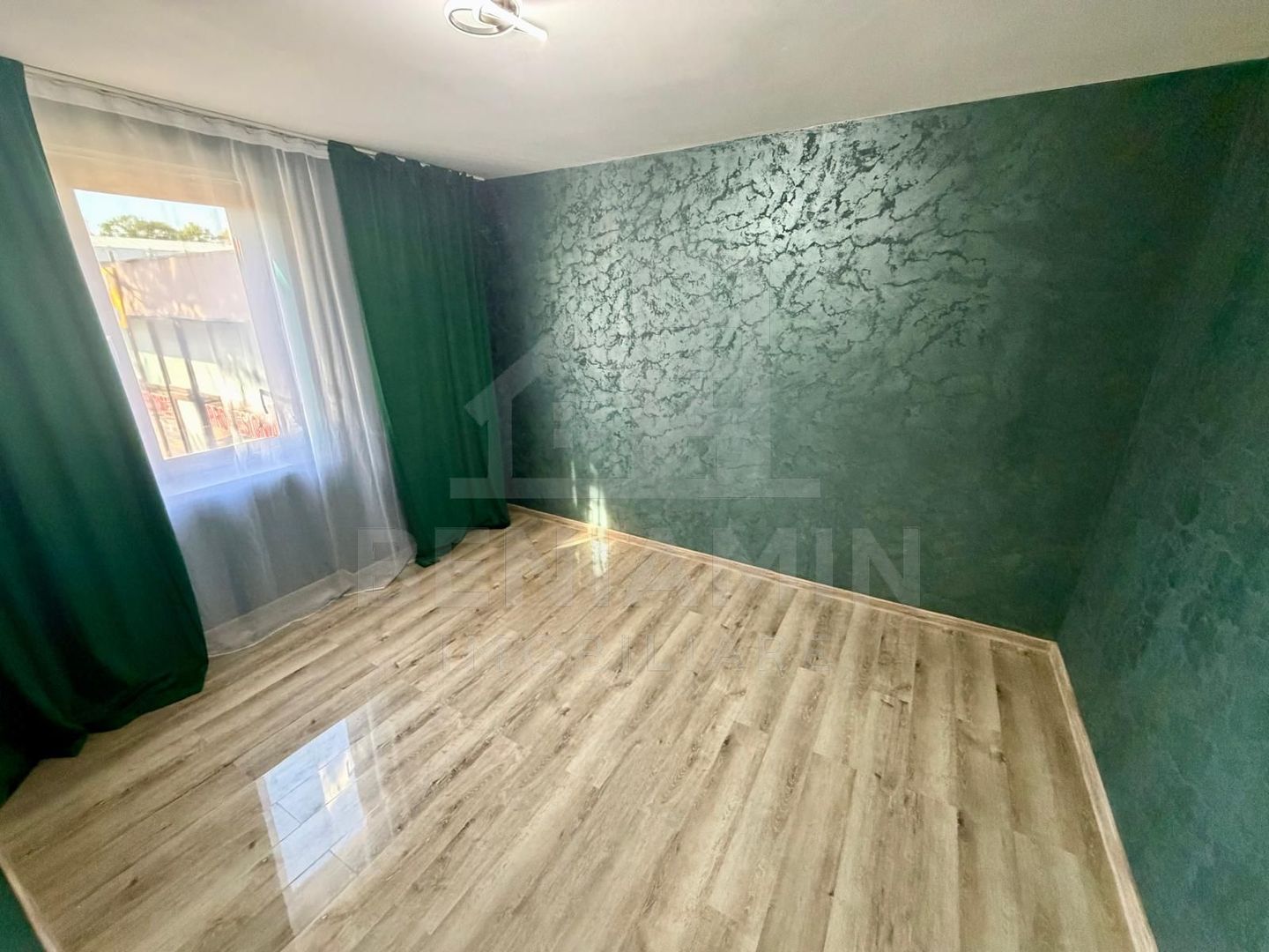 3 camere semidecomandat - Billa - etaj 1 - renovat -teava gaze - Poză 3