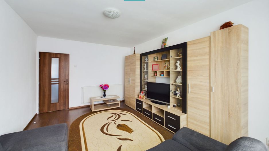 Apartament decomandat cu 2 camere în Aradul Nou - Poză 2