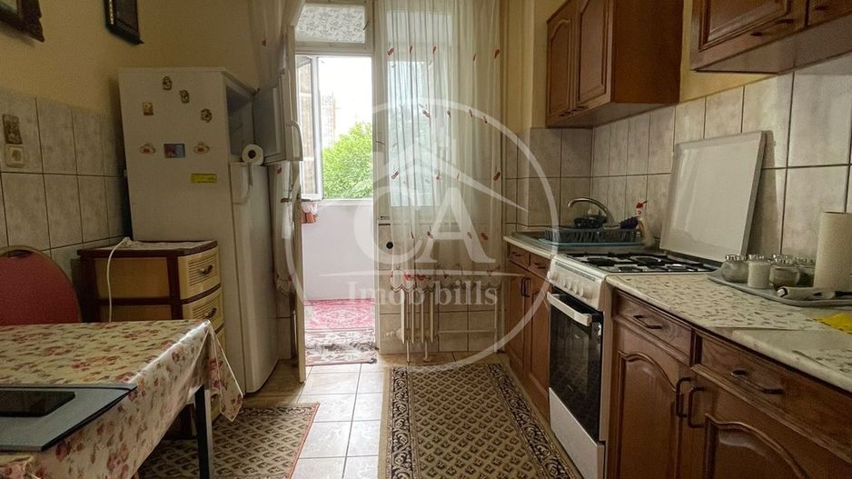 Apartament de vânzare cu 3 camere în zona Dacia, Oradea - Poză 7