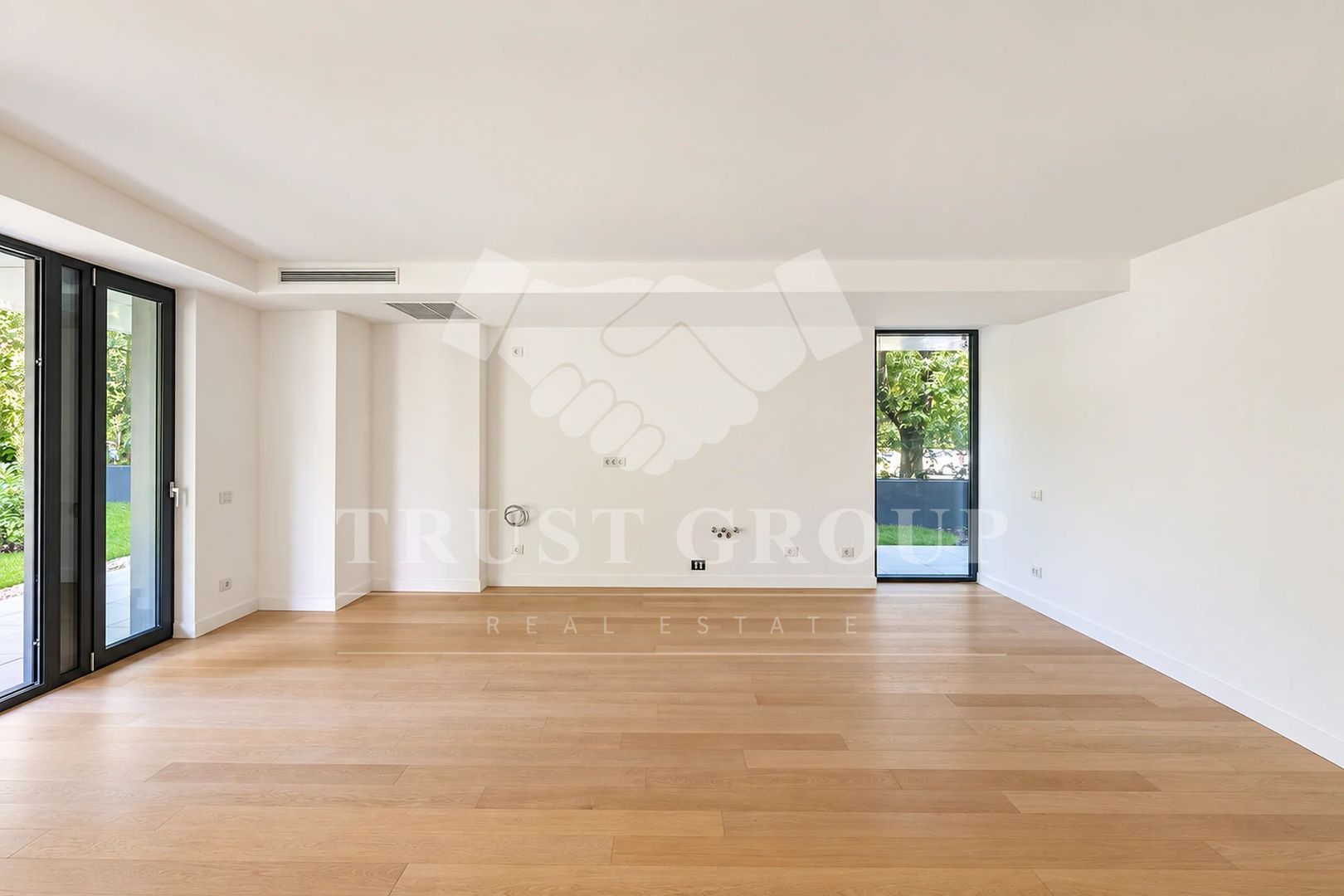 Apartament 4 camere Aviatorilor | Curte 240mp - Poză 2