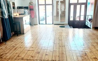 De vânzare – Spațiu comercial ultracentral- oportunitate de investitie - Poză 2