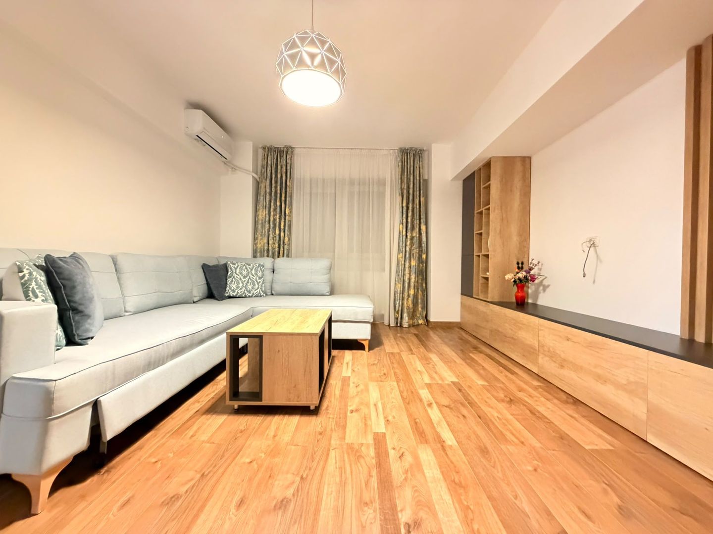 APARTAMENT 3 CAMERE | RENOVAT INTEGRAL | ETAJ 9 - Poză 1