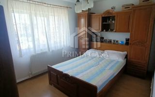 Apartament cu 3 camere zona Pod etaj 2 din 4 confort 1 cu imbunatatiri - Poză 7
