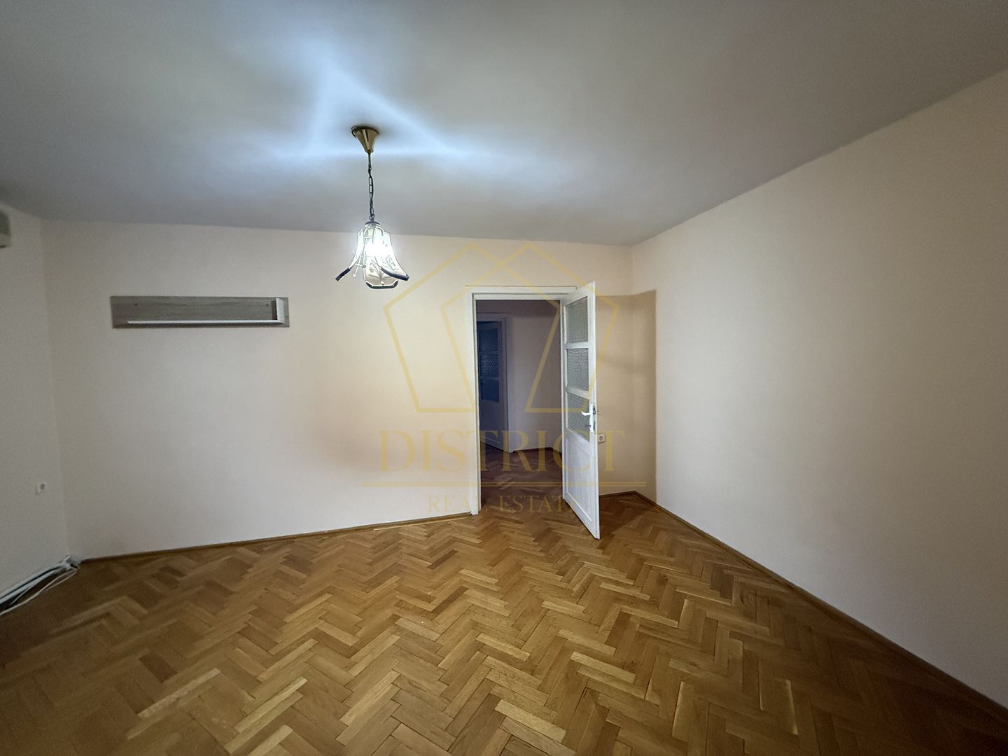 Casa cu 4 camere de inchiriat | Complexul Studentesc - Poză 12