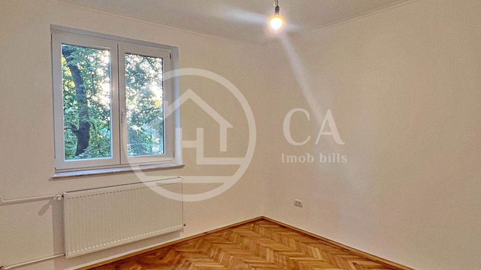 Apartament cu 3 camere de vânzare in cartierul Rogerius, Oradea - Poză 6