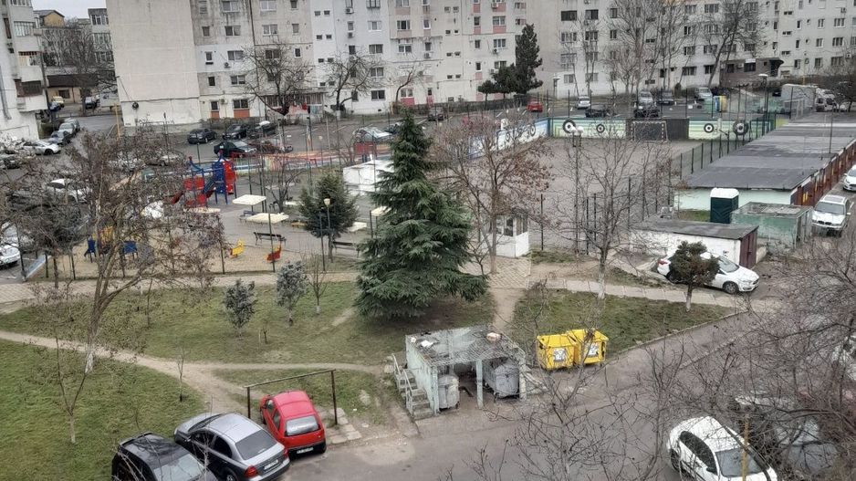 Vand apartament 3 camere zona Casa de cultura - Poză 6