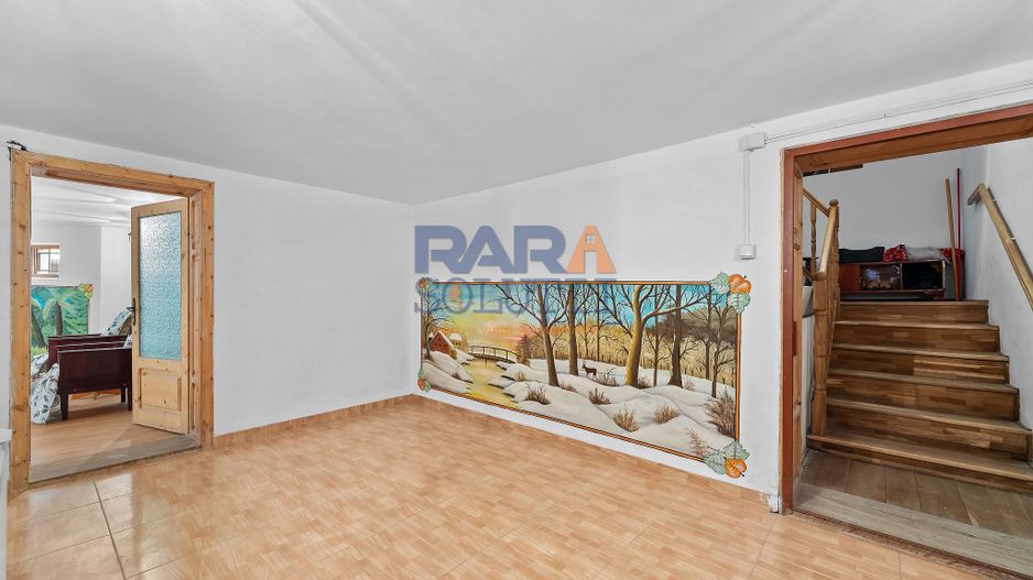 Vilă cu 6 dormitoare, 2 garaje, anexe multiple - 2076 mp teren - Poză 17