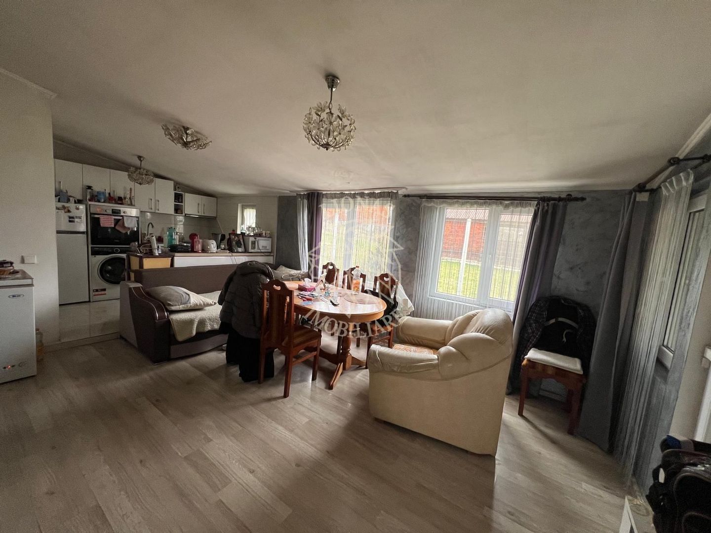 Casa 165 mp+anexa amenajata 68 mp-teren 13 ari-garaj, foisor-Jelna - Poză 4