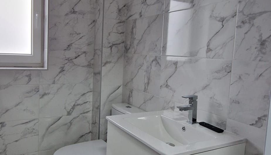 SE VINDE Apartament + Loc Parcare - Poză 12