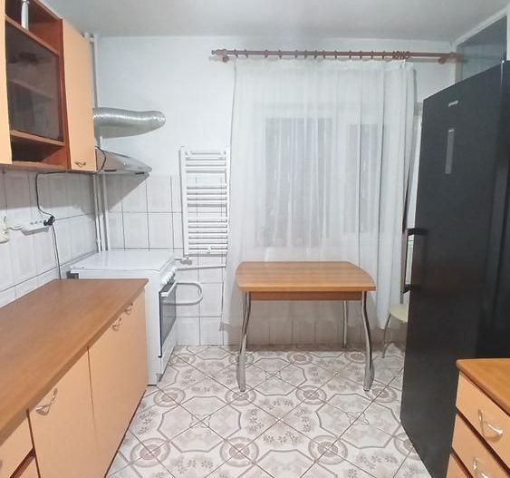 Apartament 3 camere renovat, etaj 5, bloc solid, zona Parc Sebastian - Poză 2