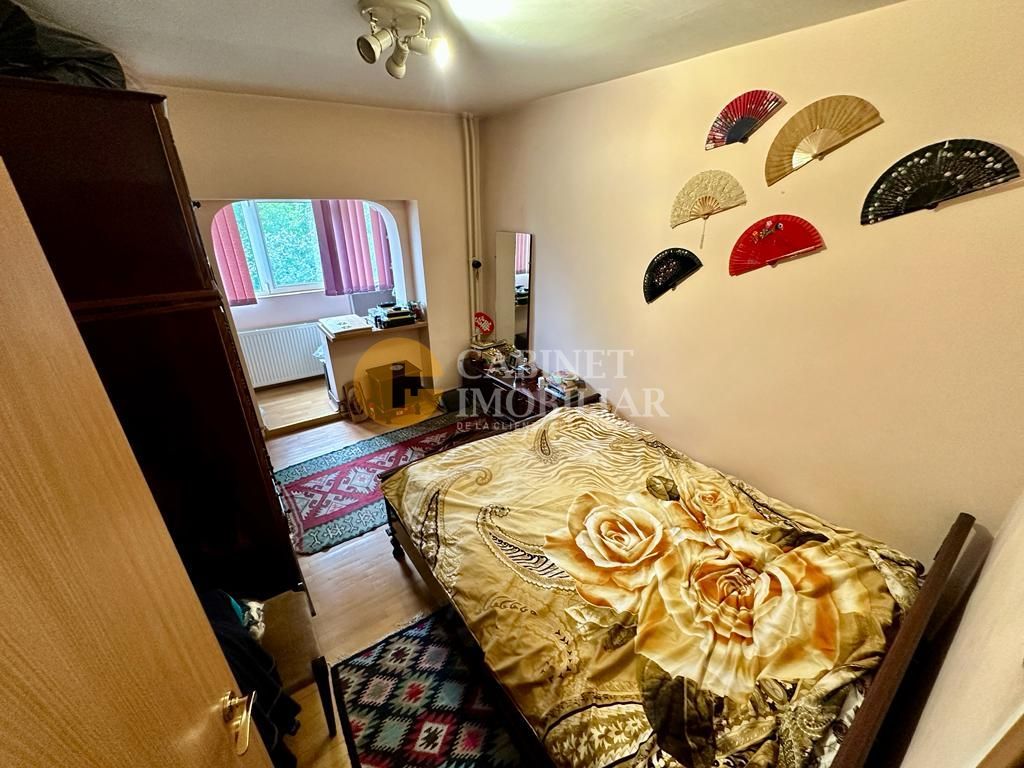 4 Camere Decomandat - Etaj 1 - Bloc din 1989 - Zona CUG - Poză 6