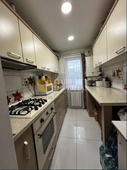 3 Camere Renovat - Etaj 2 - Zona Alexandru Cel Bun - Poză 5