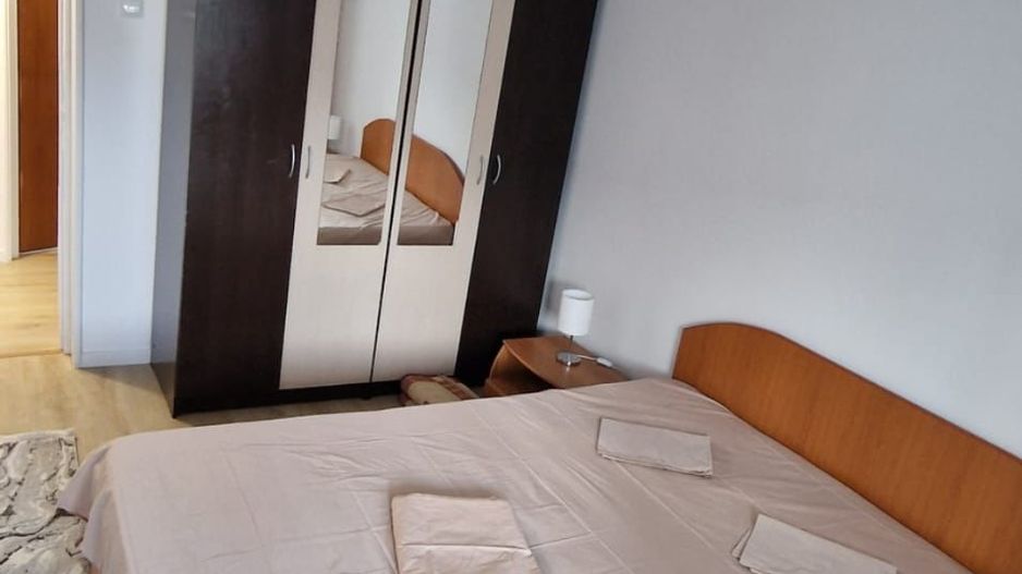 AP. 3 CAMERE DRISTOR, RENOVAT, BUCATARIE INCHISA, METROU 5 MINUTE - Poză 4