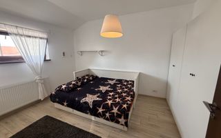 Casa centrala zona Siloz P+M - Poză 3