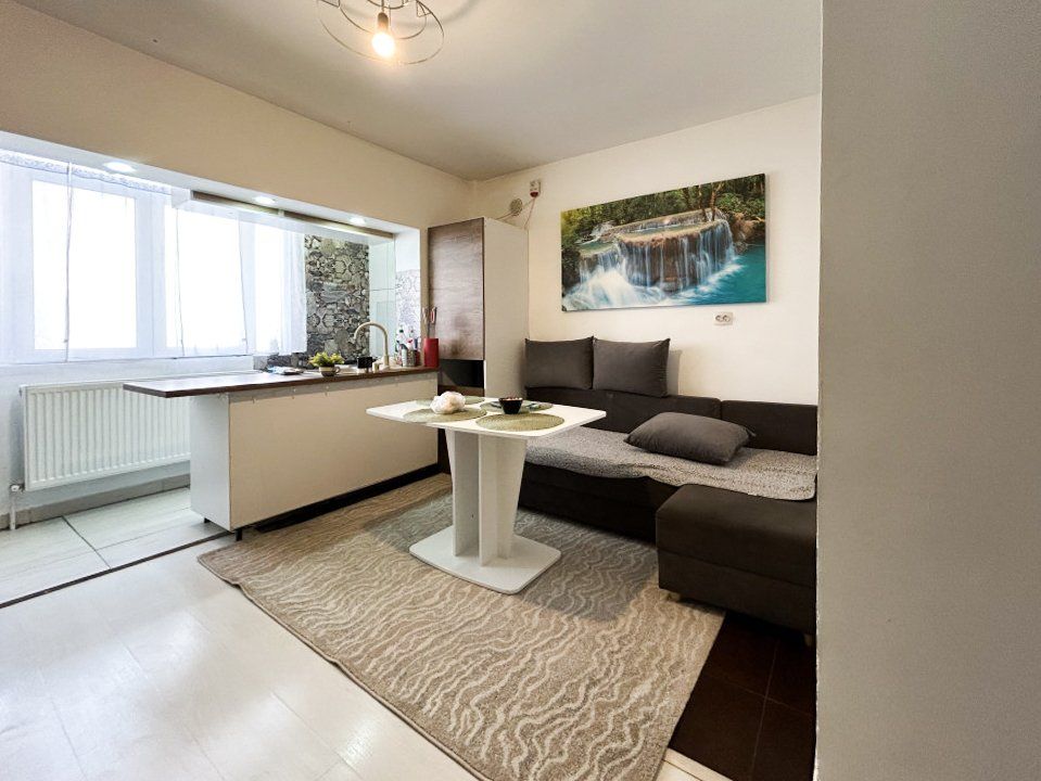 2 camere cu gradina de 35mp + parcare inclusa - Poză 1