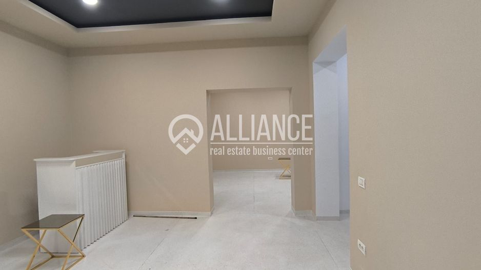 Capitol Bulevardul Mamaia Vila D+2E+M - Poză 4