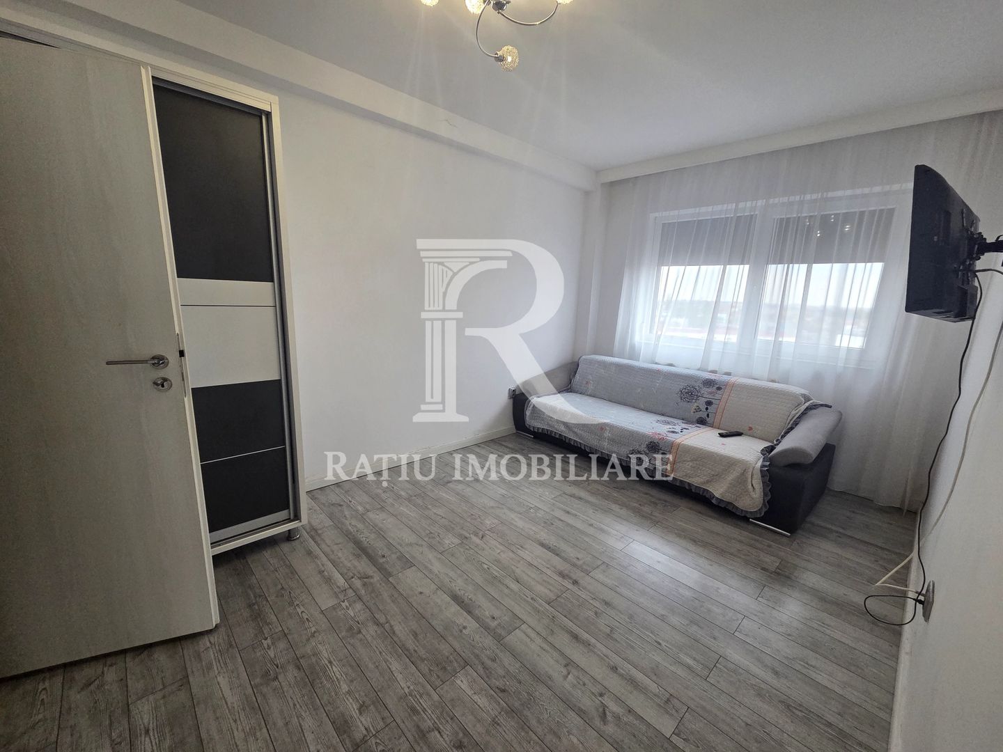 Apartament cu 3 camere | zona Salca | Oradea - Poză 6