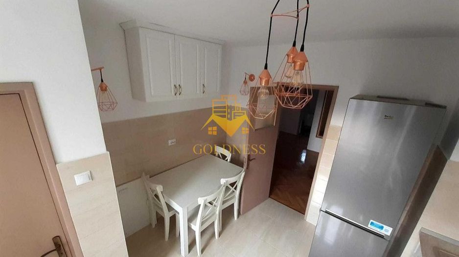 3 camere decomandate, Piata Cipariu, Andrei Muresanu, Zona Muscel - Poză 6