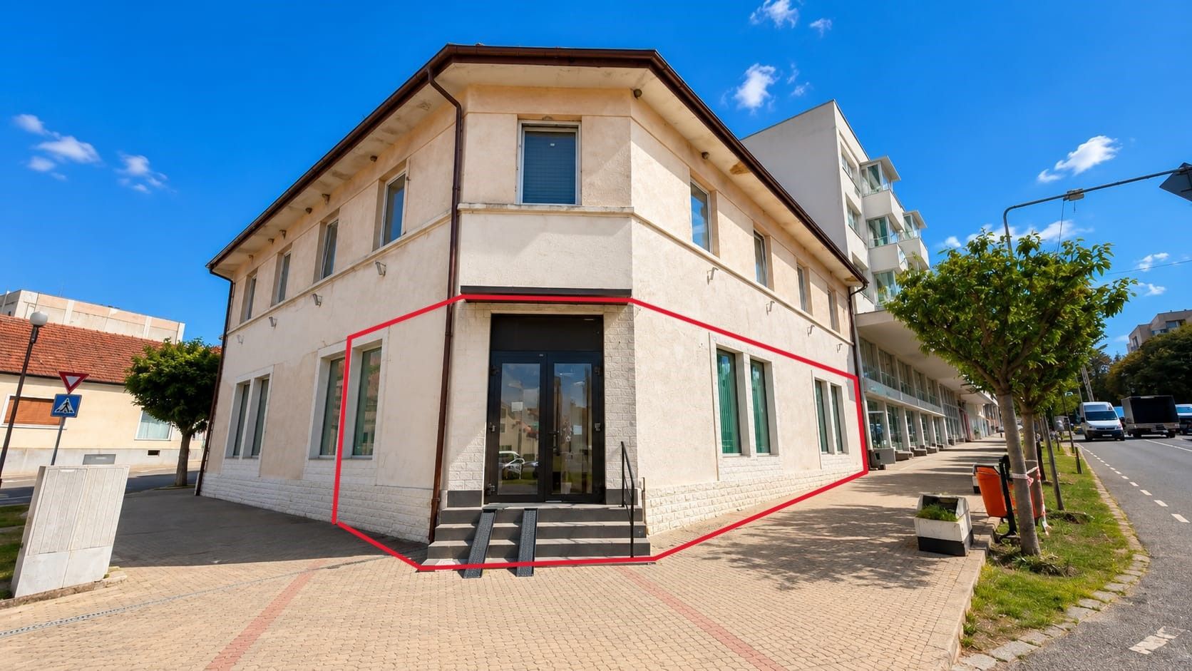 Inchiriere spațiu comercial 133 mp Ultracentral -Tășnad Jud. Satu Mare - Poză 14