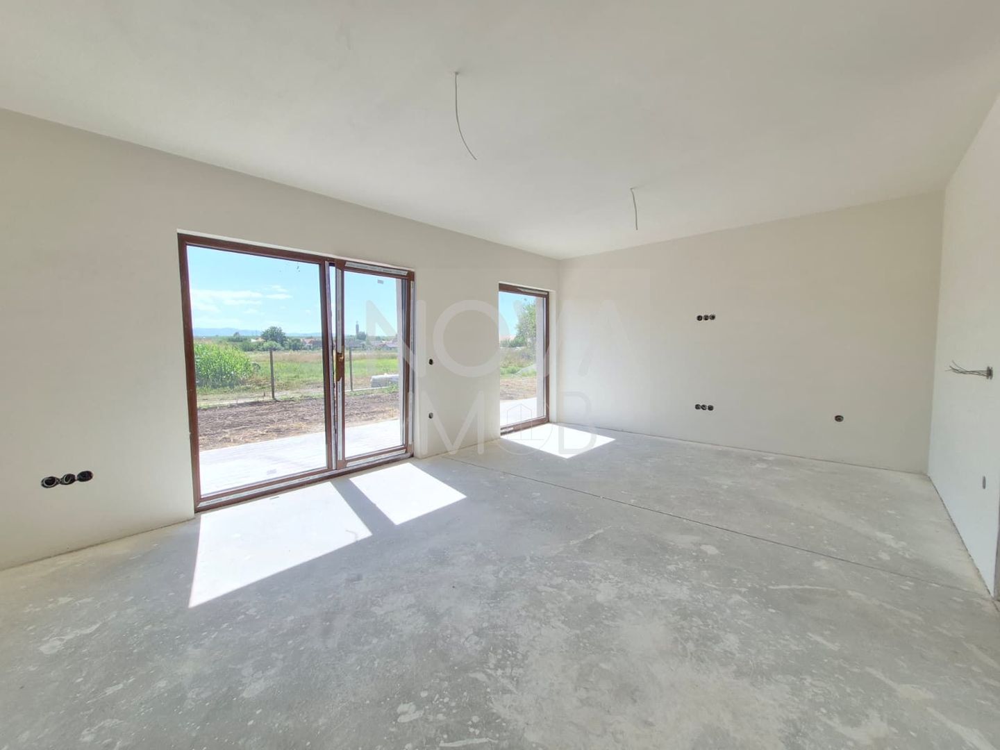 Casa tip duplex - Sura Mica - Poză 1