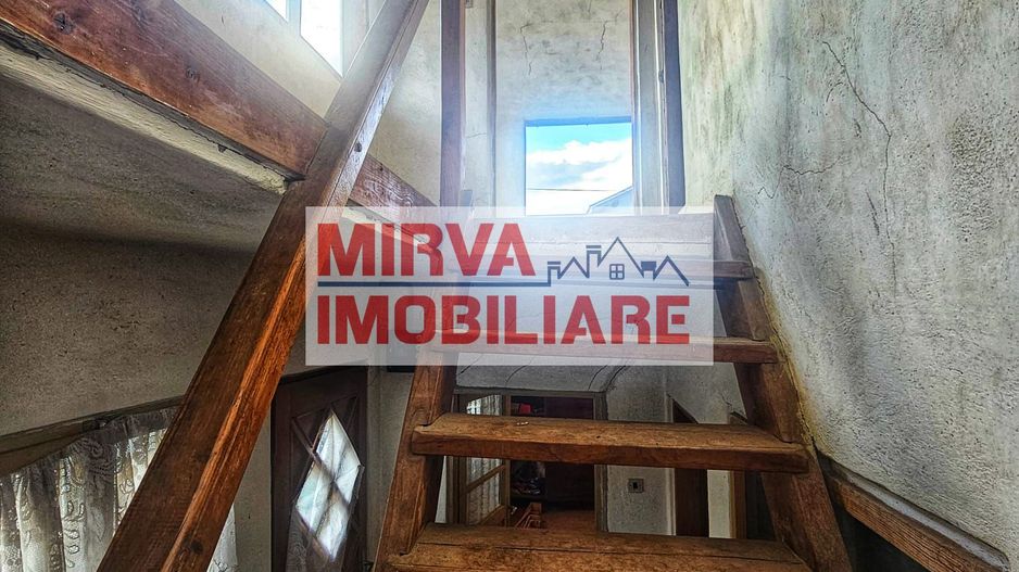 Exclusivitate! Casă cu teren generos în Sat Olteni, Com.Teișani - Poză 42