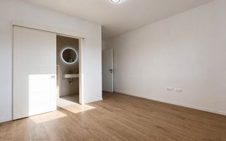 3 camere Tractorul–Coresi, 80 mp/utili,  mutare imediata - Poză 3