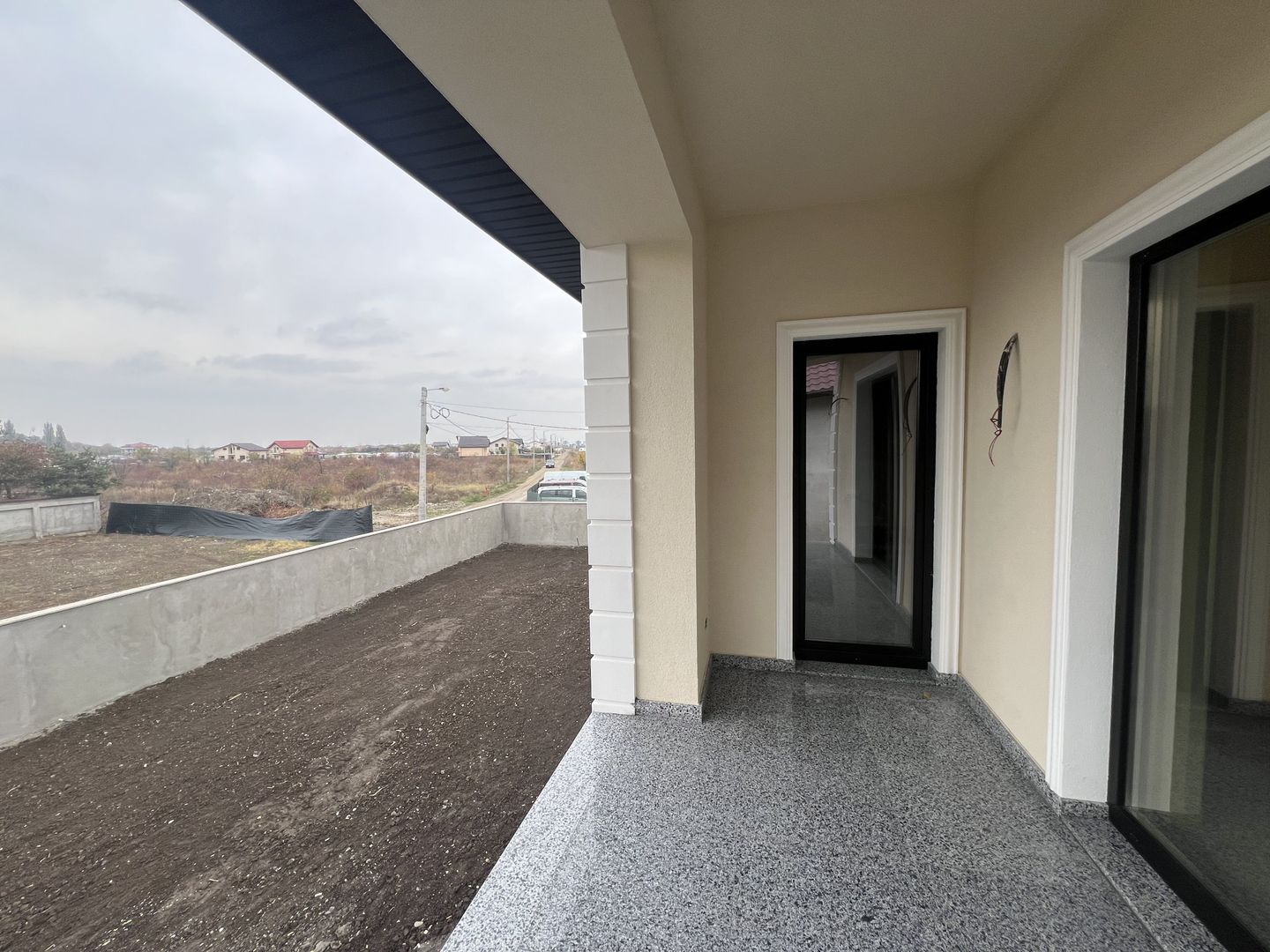VILA LUX OTOPENI | FERME - Poză 5
