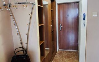 Garsoniera mobilata, bloc 1981, Bld. Chisinau- Basarabia - Poză 2