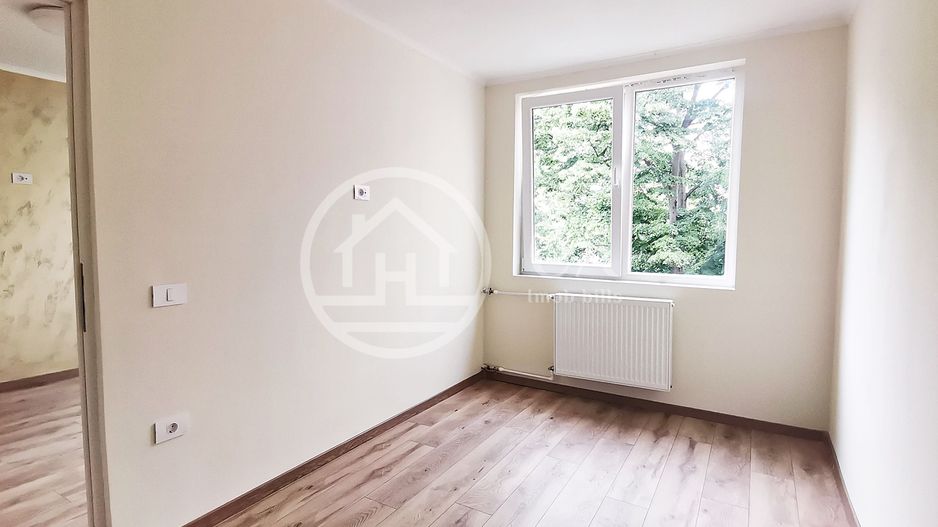 Apartament de vânzare cu 2 camere în zona Rogerius, Oradea - Poză 4