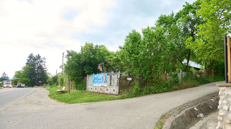 Casa cu teren generos - 4696 mp Apa Sarata - Campulung !! - Poză 3