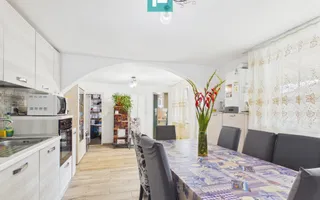 Casă solidă în Curtici cu teren de 1166 mp - Poză 17