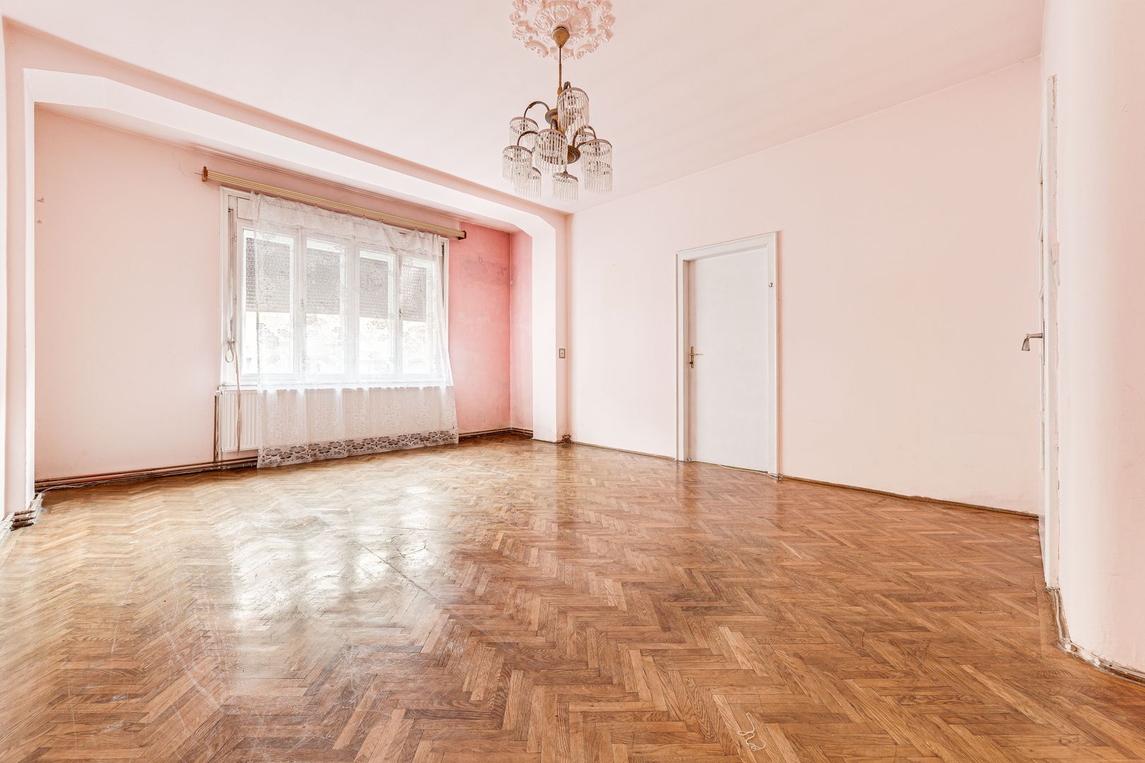 Apartament pe Bulevardul Decebal - Poză 2