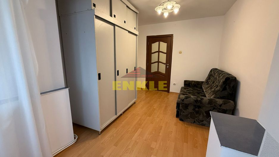 Vânzare apartament 3 camere decomandat, Zona Curcubeului - Poză 1