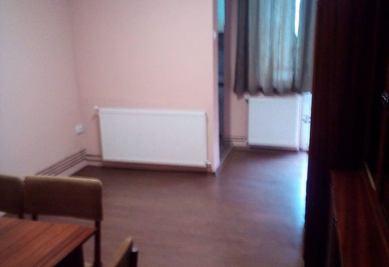 BRASADAS vinde garsoniera 21mp pe Ostrovului la etajul 4/4. - Poză 3