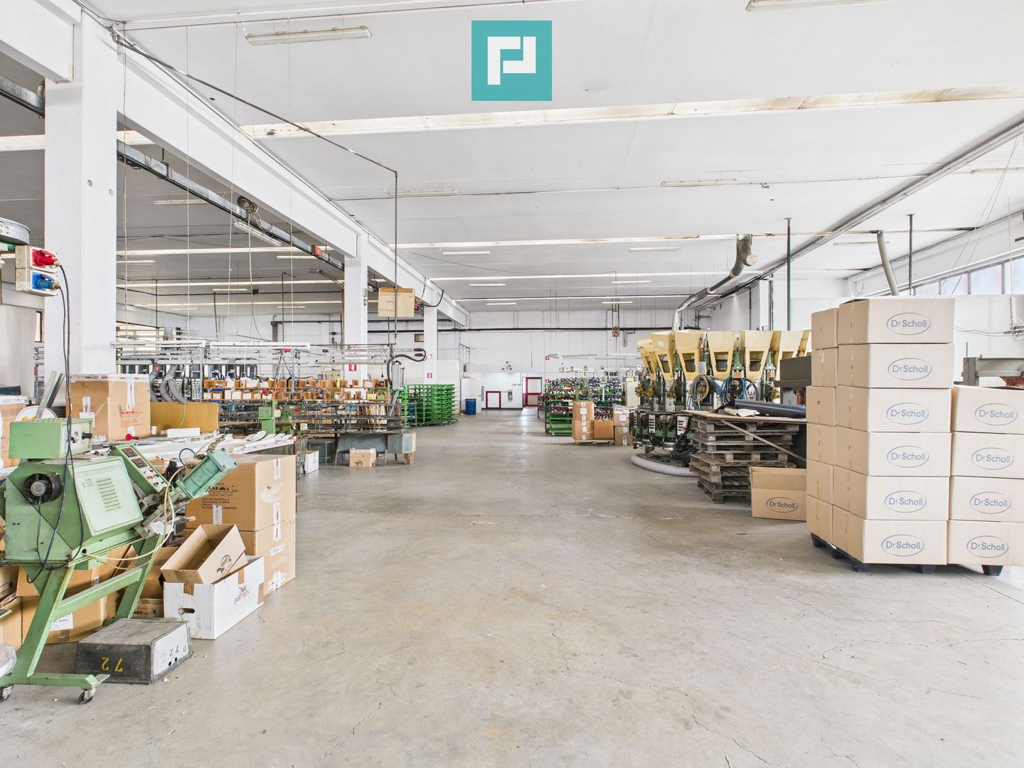 Hală de producție, cu birouri și teren, în Sebiș - Poză 16