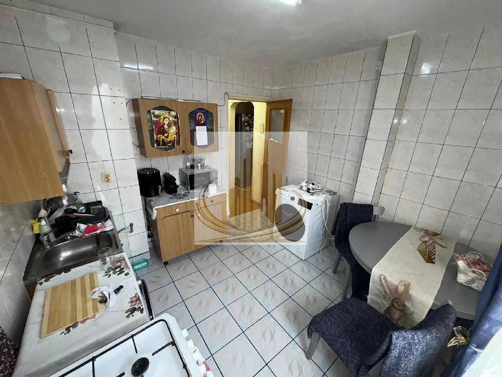 Apartament cu 2 camere decomandat - Poză 5