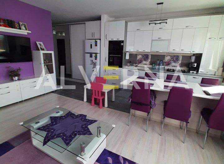 Apartament 3 camere, 78mp, mobilat, balcon, parcare, zona Stadionului - Poză 2