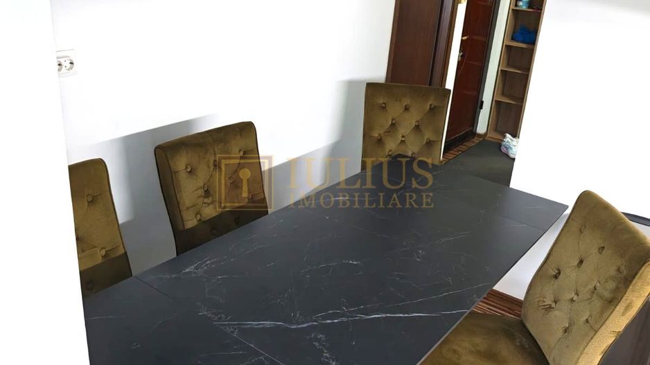 Apartament cu 3 camere in zona Lunei - Poză 11