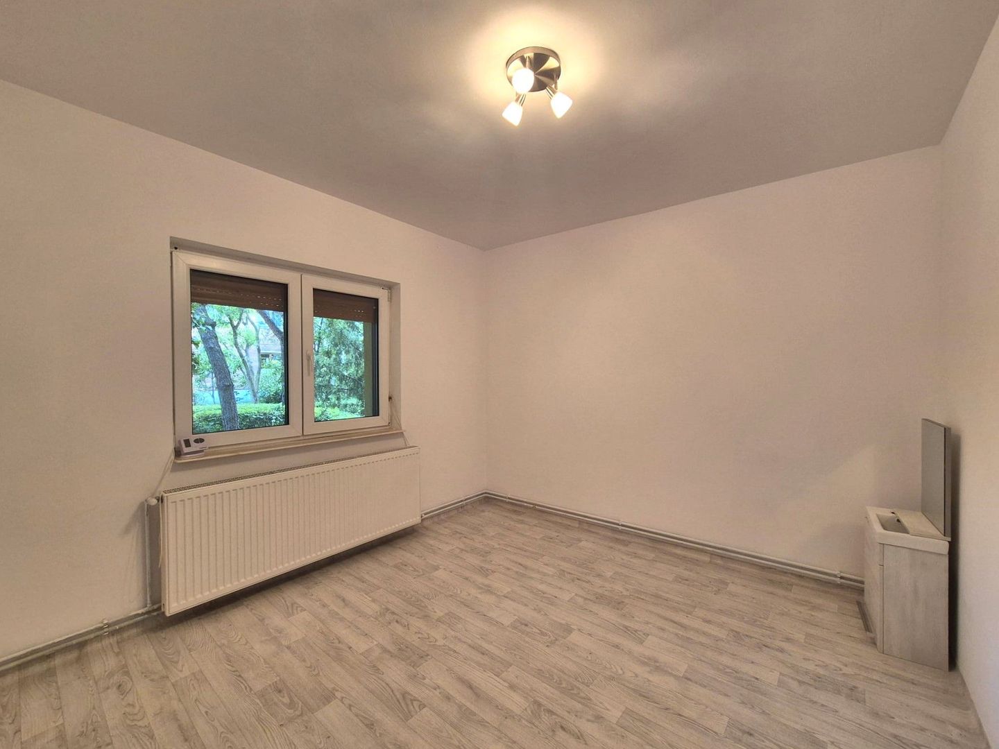Exclusivitate - Imobil la cheie, ideal birouri sau locuință, la prima închiriere - Poză 7
