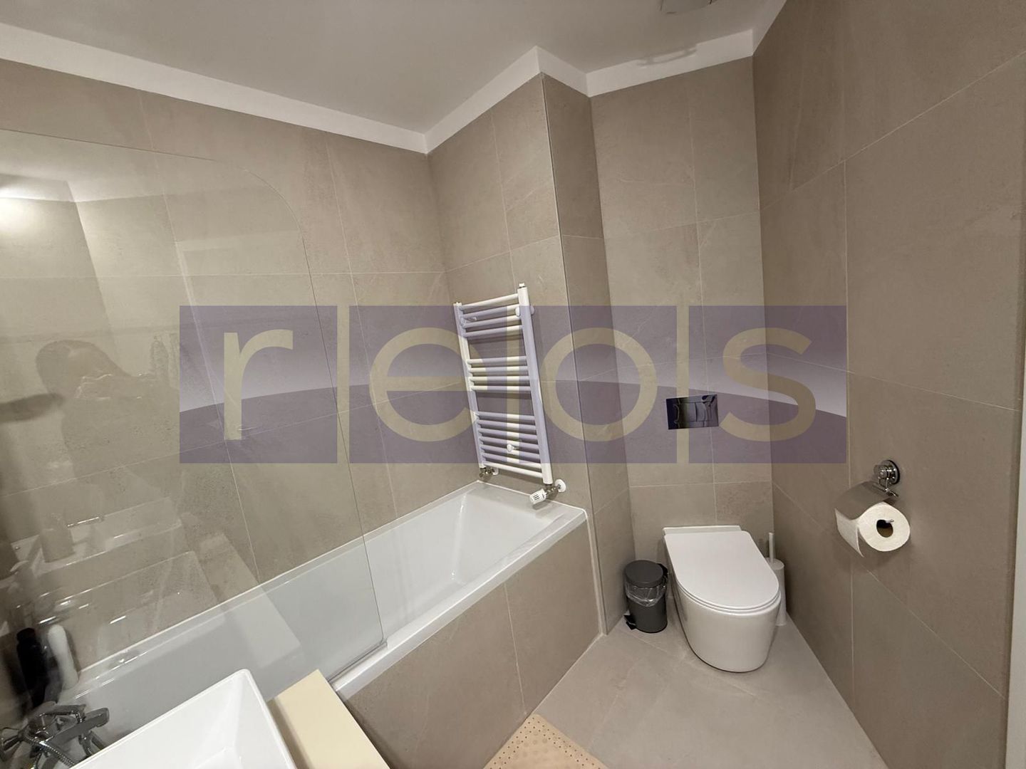 INCHIRIERE 4 CAMERE | ONE NORTH LOFT | MOBILAT SI UTILAT LUX | LOC PARCARE | - Poză 34